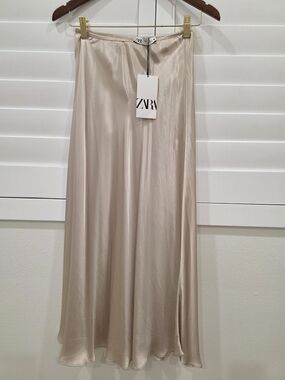 ZARA Satin Bias Midi Skirt in Light Beige